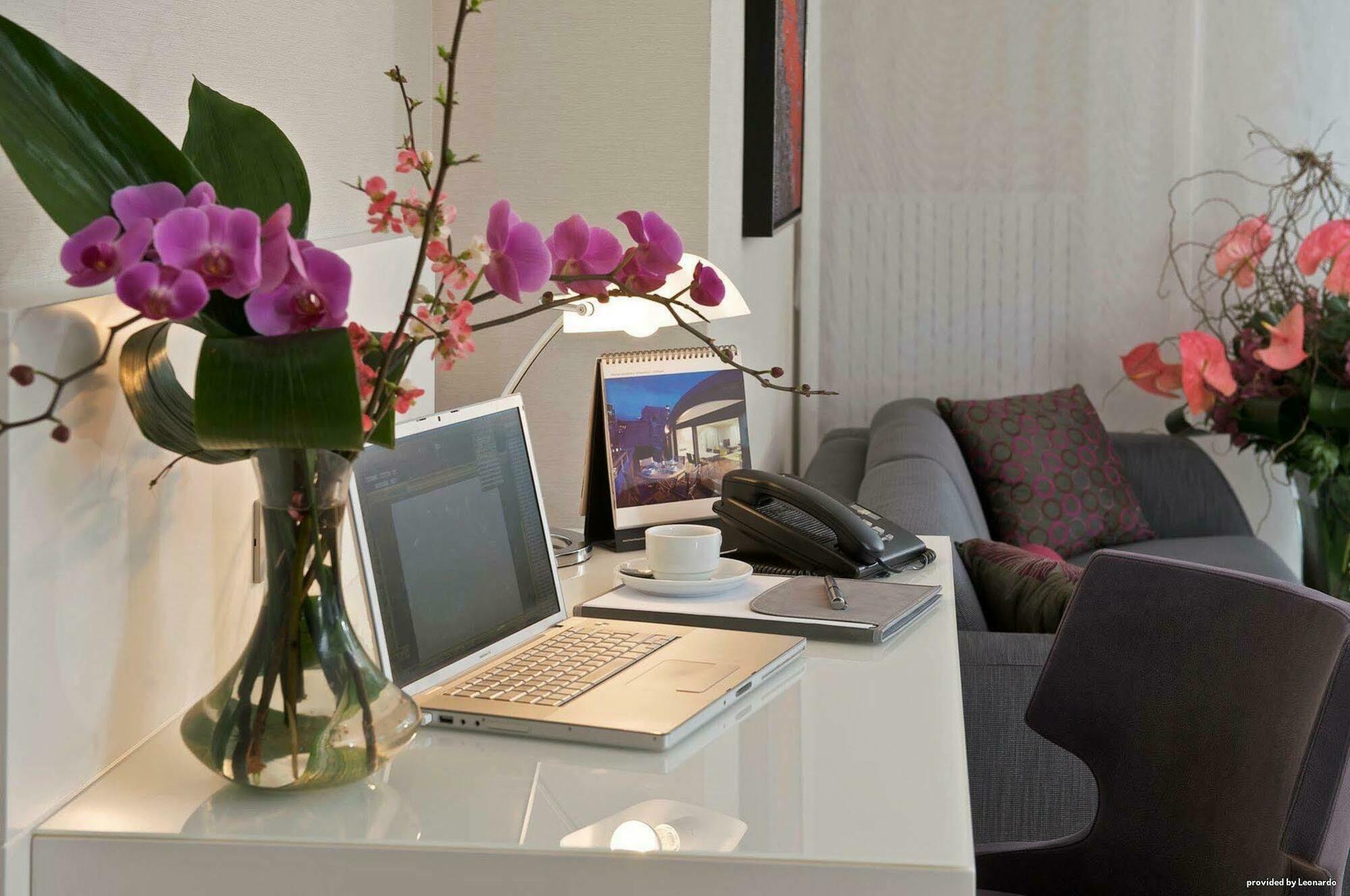 Fraser Place Anthill Estambul Exterior foto A typical hotel room